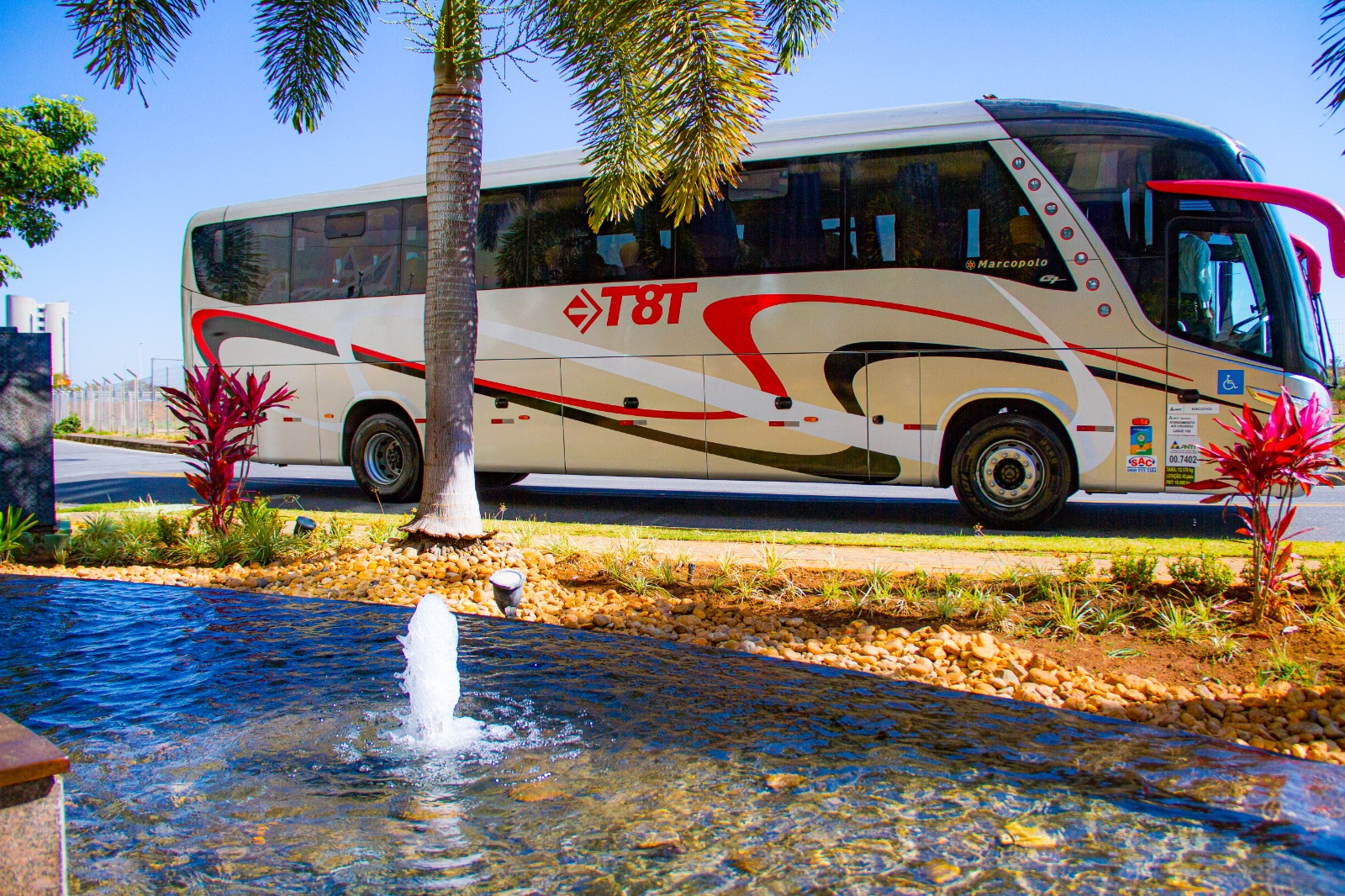 T8T Transportes — Ônibus, micro-ônibus e vans